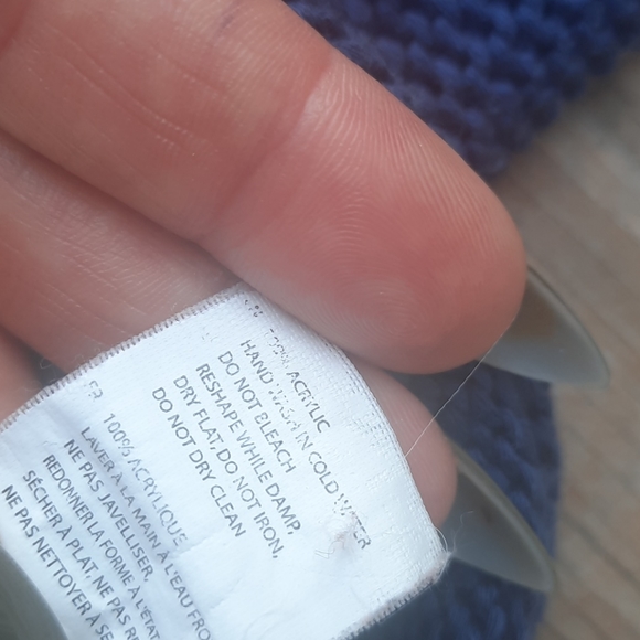 Sweater - Picture 4 of 6